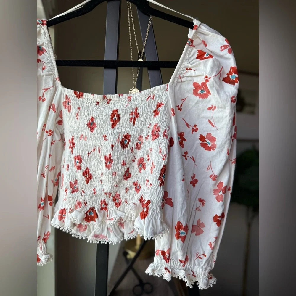 Zara Floral Blouse with Puff Sleeves Size Medium